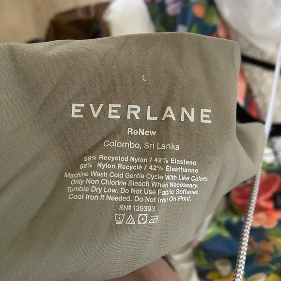 EVERLANE green leggings - Picture 3 of 3